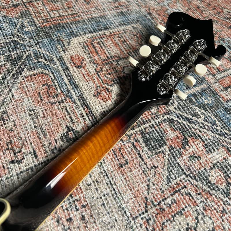 The Loar LM-600-VS F-Style Mandolin - Vintage Sunburst