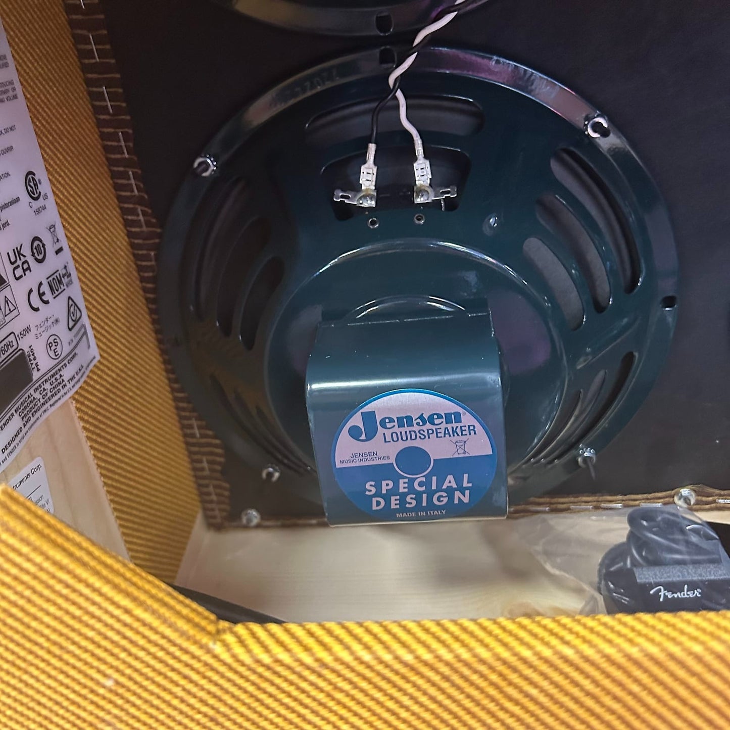 Fender Tone Master '59 Bassman 2 channel 200 Watt 4x10" Guitar Combo Amplifier - Lacquered Tweed