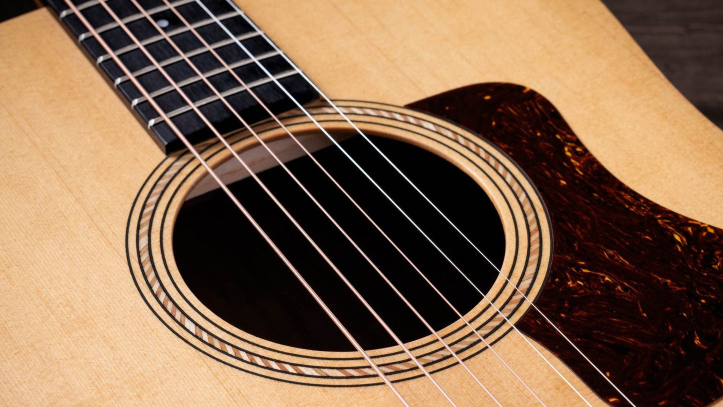 Taylor Academy 10e Walnut Acoustic-Electric Guitar w/ Gig Bag