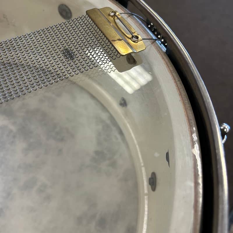 VINTAGE 1960's Ludwig No. 491 5"x14" Pioneer Snare Drum - Green and Gold Duco