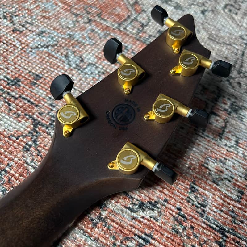 USED Breedlove Oregon Concerto CE w/Case - Whiskey Burst