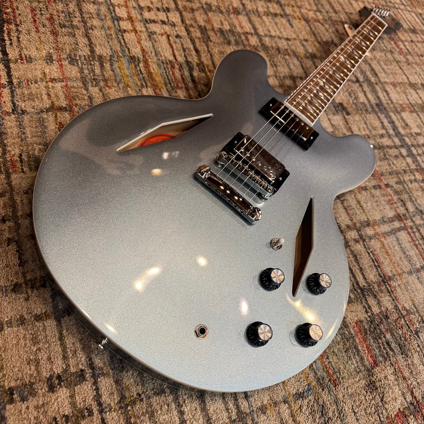 Epiphone Dave Grohl Signature DG-335 - Pelham Blue