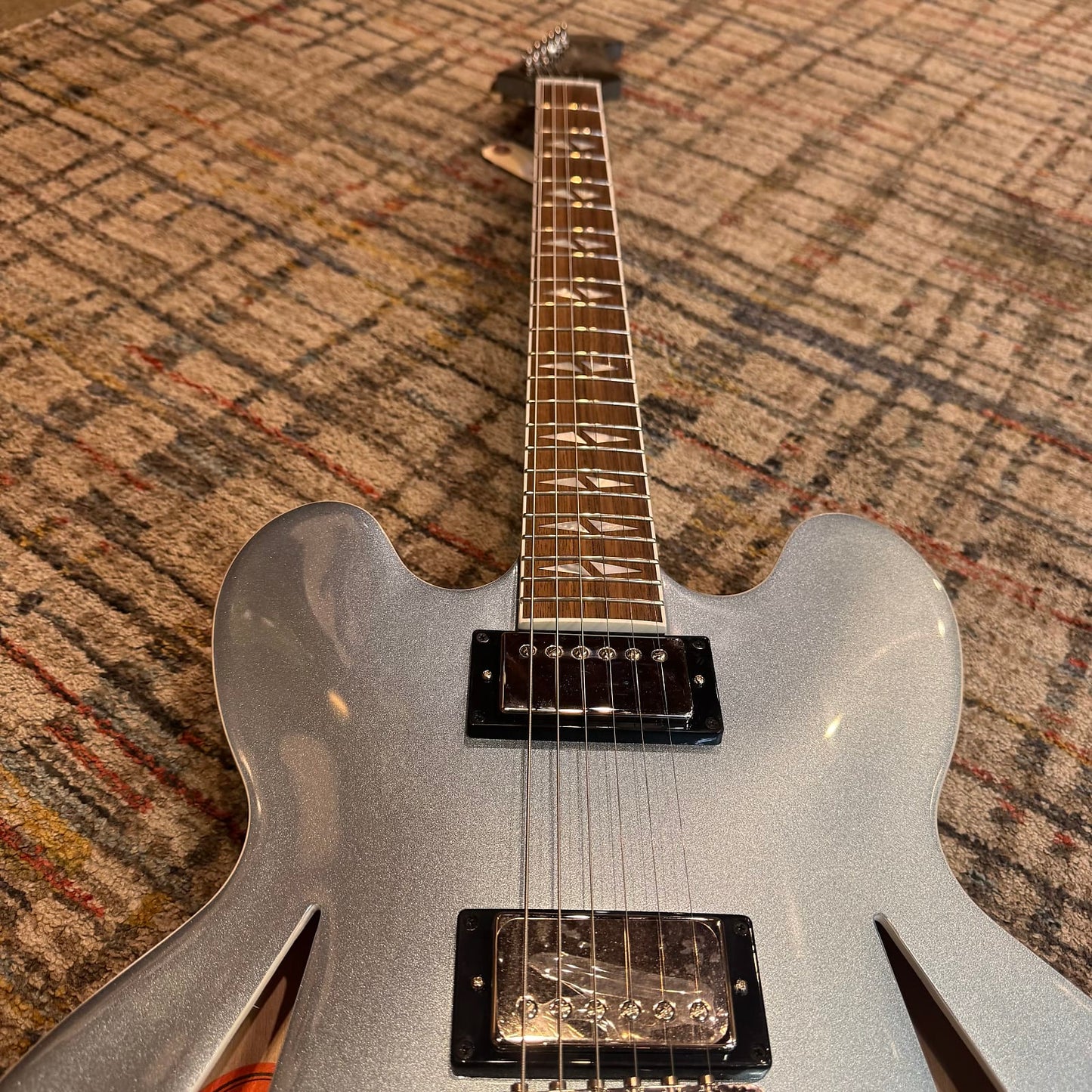 Epiphone Dave Grohl Signature DG-335 - Pelham Blue