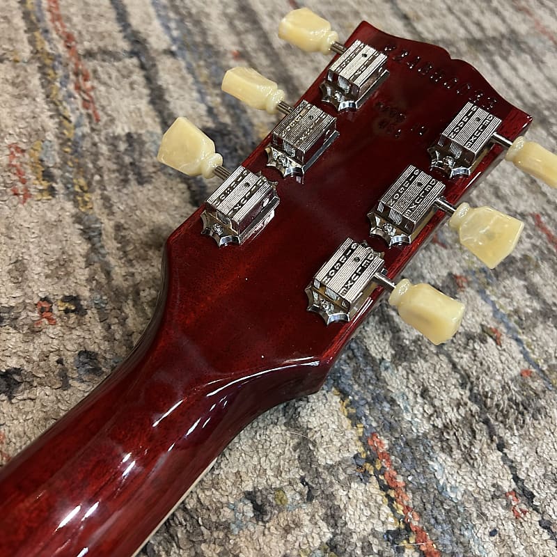 Gibson Les Paul Studio w/Case - Wine Red
