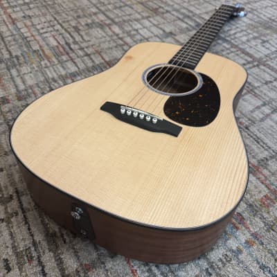 Martin D JR-E Dreadnought Junior - Natural