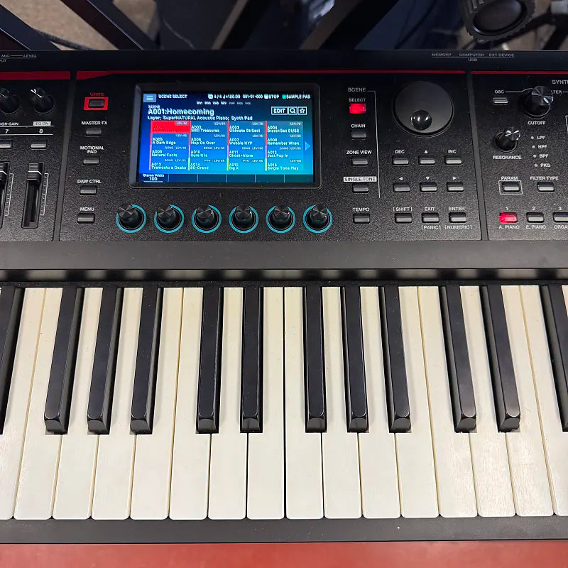 Roland FANTOM-08 88-Key Workstation Keyboard - Black