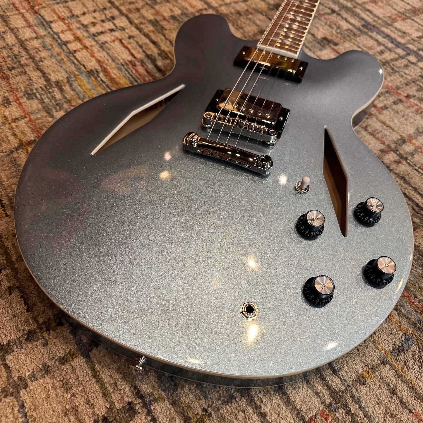 Epiphone Dave Grohl Signature DG-335 - Pelham Blue