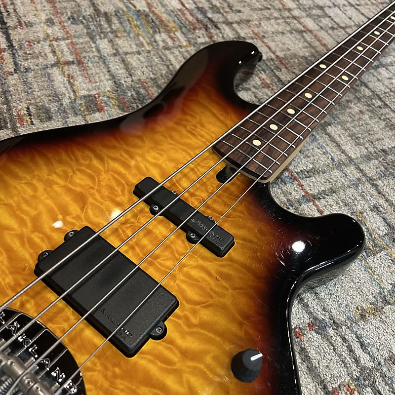 Used Lakland Skyline 44-02 Deluxe - 3 Tone Sunburst