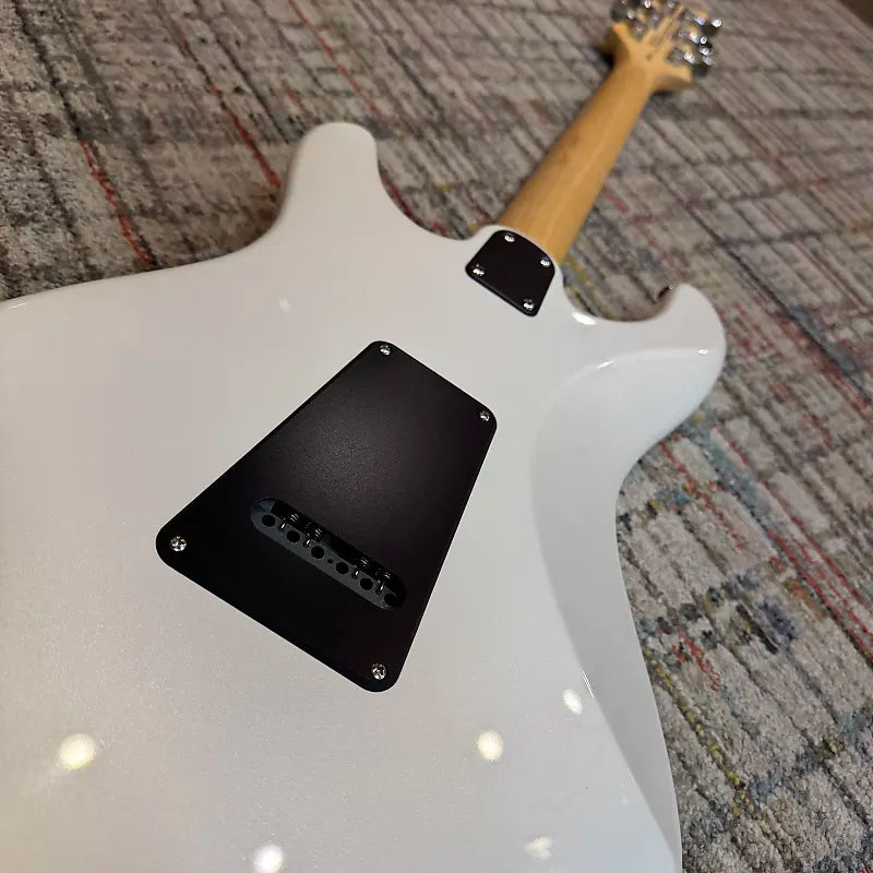 USED Paul Reed Smith SE NF3 - Pearl White w/ Rosewood Fingerboard and Gig Bag