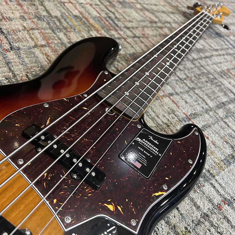 Fender American Professional II Jazz Bass V with Rosewood Fretboard - 3-Color Sunburst