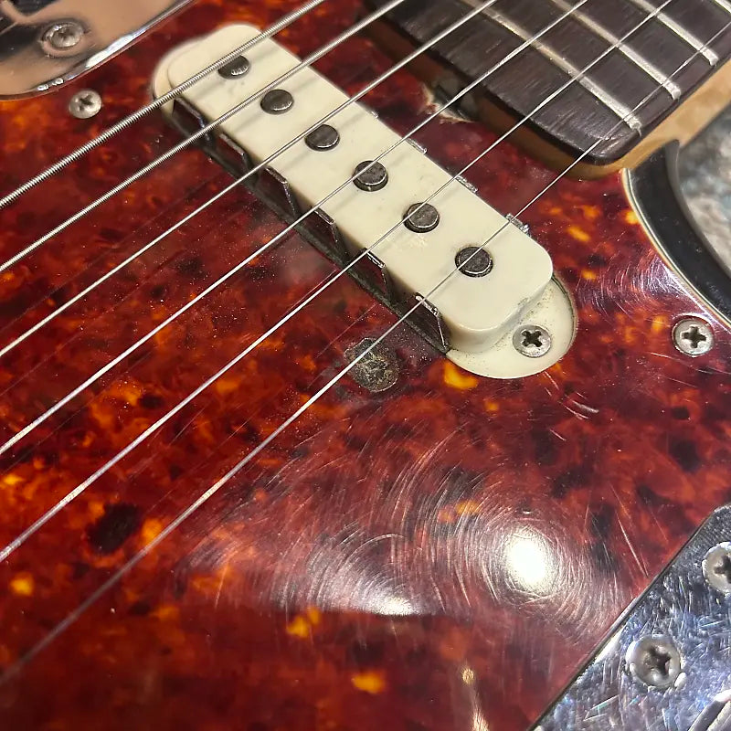 Fender Jaguar 1965 - Sunburst W/ Original Case (Closet Queen!)