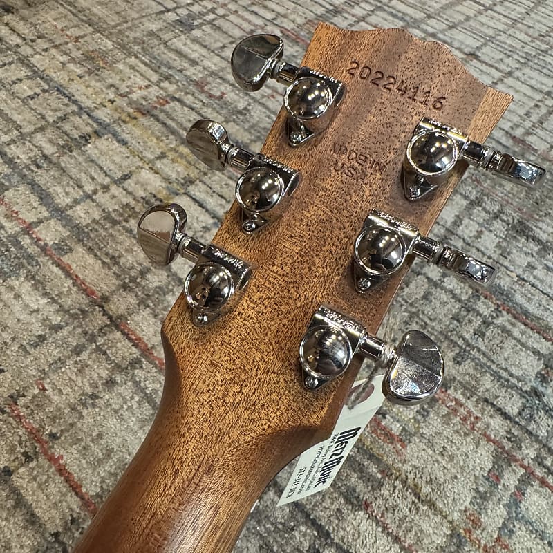 Gibson Hummingbird Studio Walnut - Satin Walnut Burst