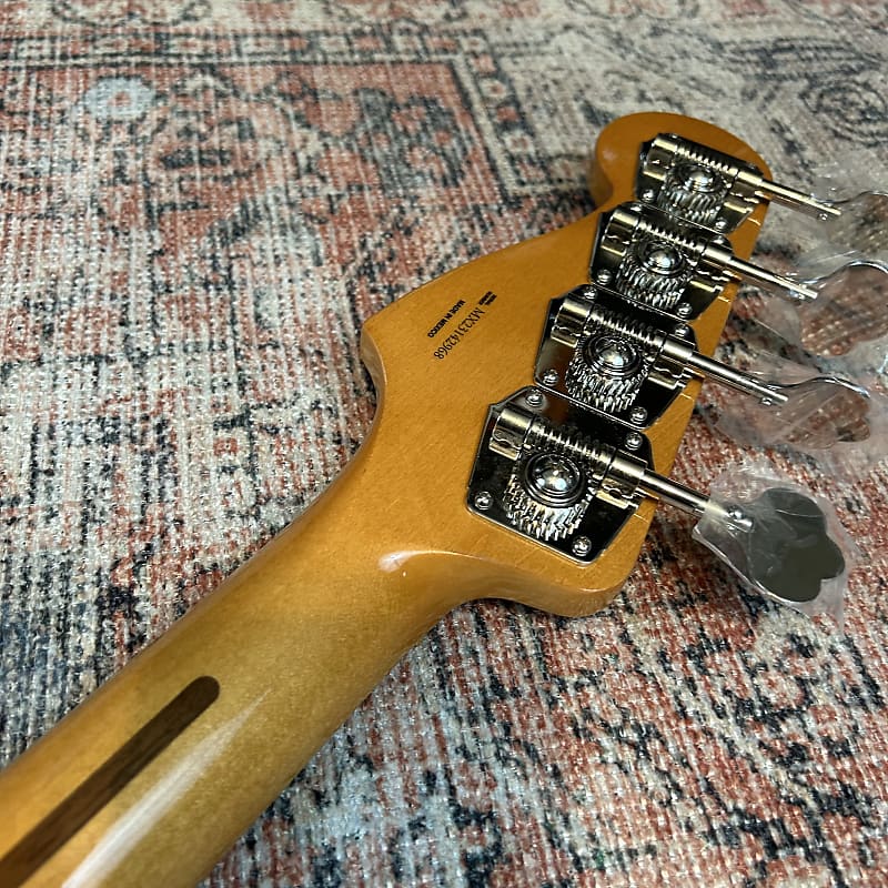 Fender Vintera II '50s Precision Bass - Desert Sand