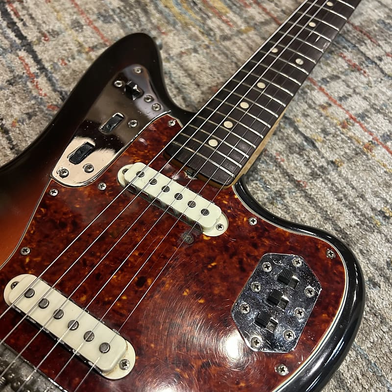 Fender Jaguar 1965 - Sunburst W/ Original Case (Closet Queen!)
