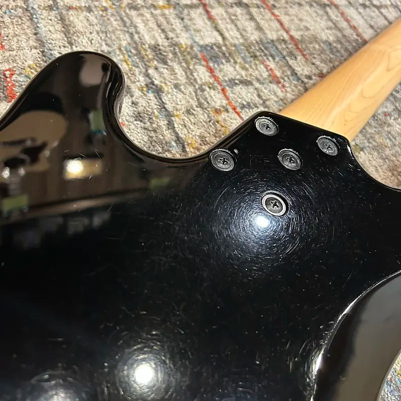 Used Lakland Skyline 44-02 Deluxe - 3 Tone Sunburst