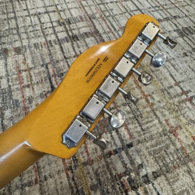 Fender Vintera II Road Worn '60s Telecaster - Burgundy Mist Metallic