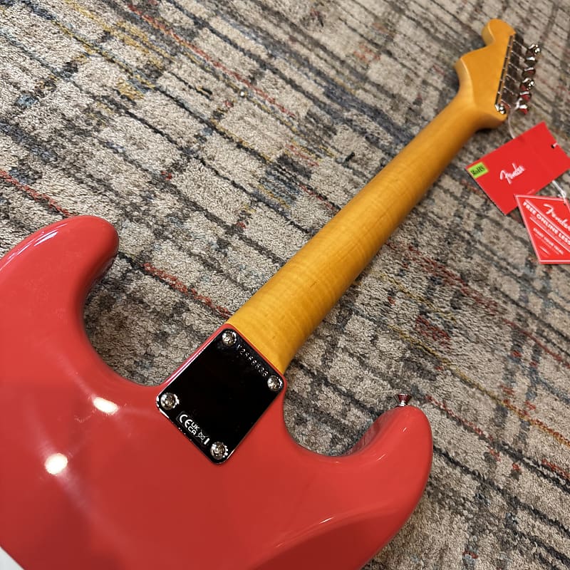 Fender DE LTD American Vintage II '61 Stratocaster w/ Case - Fiesta Red