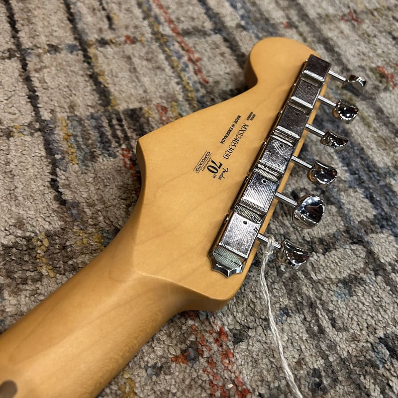 Fender Player II Stratocaster - Hialeah Yellow