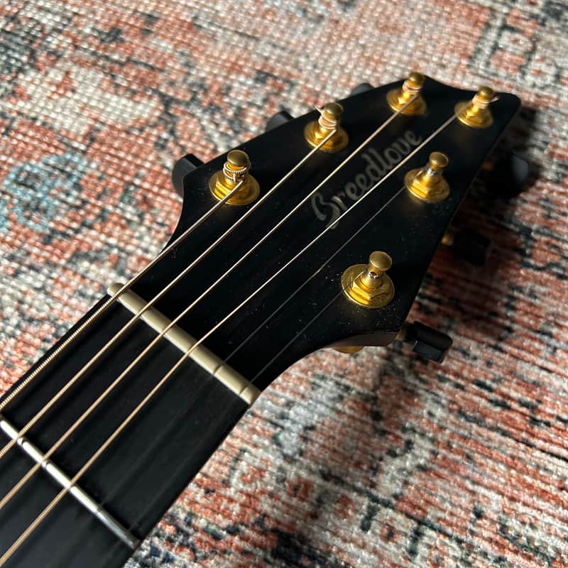 USED Breedlove Oregon Concerto CE w/Case - Whiskey Burst