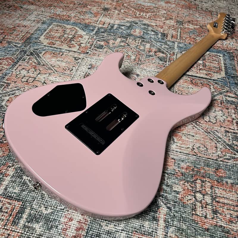 Yamaha PACS+12M Pacifica Standard Plus w/ Gig Bag - Ash Pink