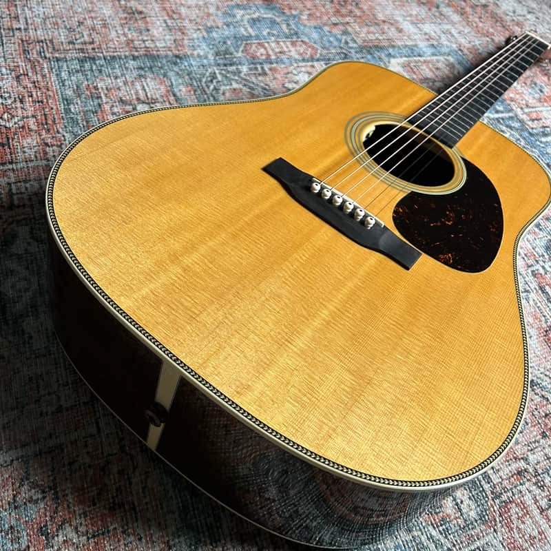 USED Martin Standard Series HD-28 w/ LR Baggs Anthem and Case - Gloss Natural
