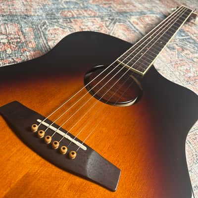 USED LR Baggs AEG-1 w/ case - Sunburst