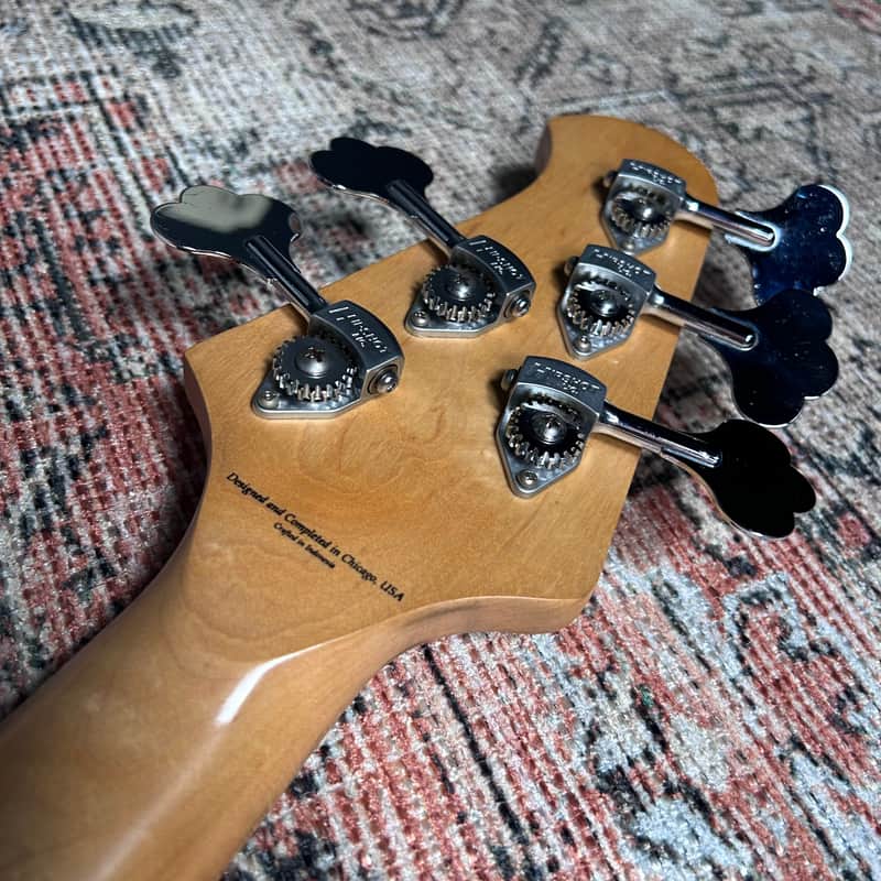 USED Lakland Skyline 55-02 Deluxe - Cherry Sunburst