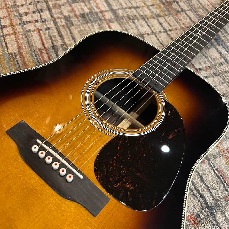Martin HD-28 Standard Series 6-String Acoustic Guitar – Gloss 1935 Sunburst
