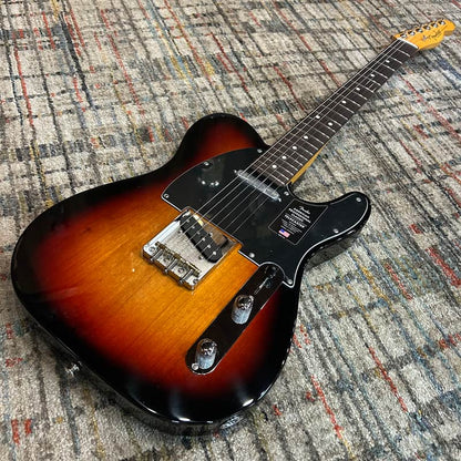 Fender American Professional Classic Telecaster w/ Deluxe Gig Bag - 3 Color Sunburst