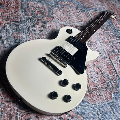 USED Epiphone Les Paul Studio W/ Gigbag - Alpine White