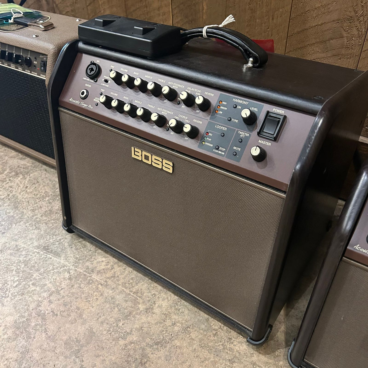USED Boss ACS-PRO Acoustic Singer Pro 120w 1x8 Guitar Amplifier