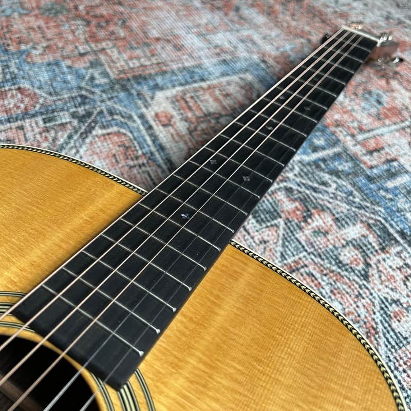 USED Martin Standard Series HD-28 w/ LR Baggs Anthem and Case - Gloss Natural