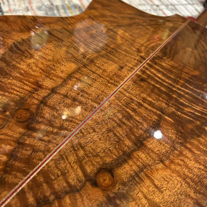 USED Goodall WJC Custom Acoustic Guitar (Made in Hawaii) w/ Case - Natural Gloss