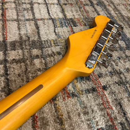 Fender American Professional Classic Stratocaster HSS w/ Deluxe Gig Bag - Faded Black