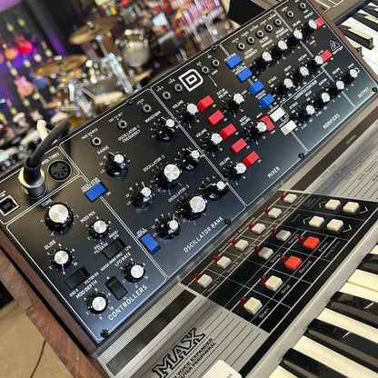USED Behringer Model D Analog Synthesizer