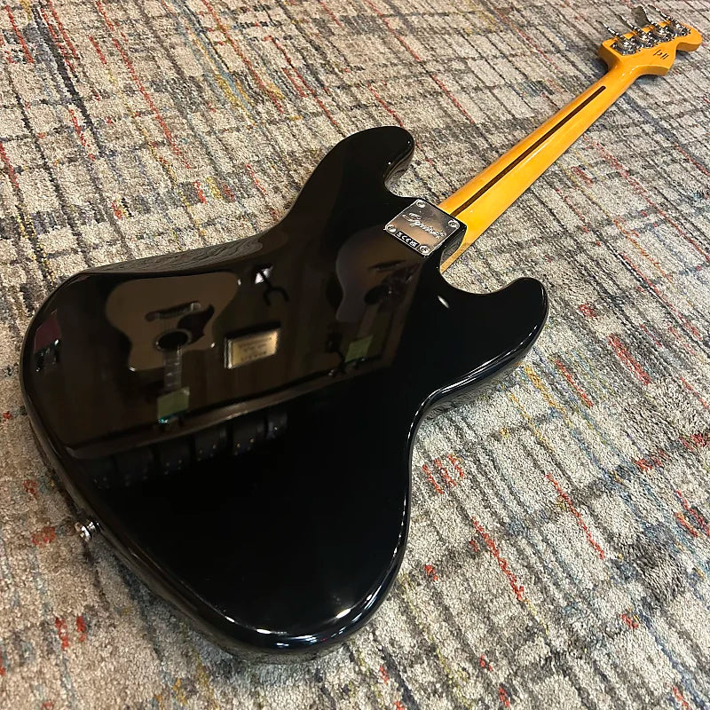 Squier Classic Vibe '70s Jazz Bass -Left Handed - Black