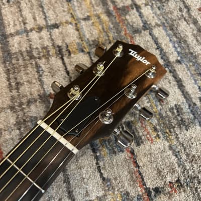 USED Taylor 214ce Plus W/ Gig Bag - Natural