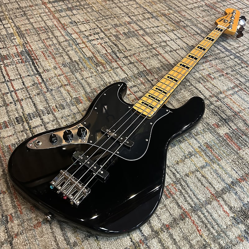 Squier Classic Vibe '70s Jazz Bass -Left Handed - Black