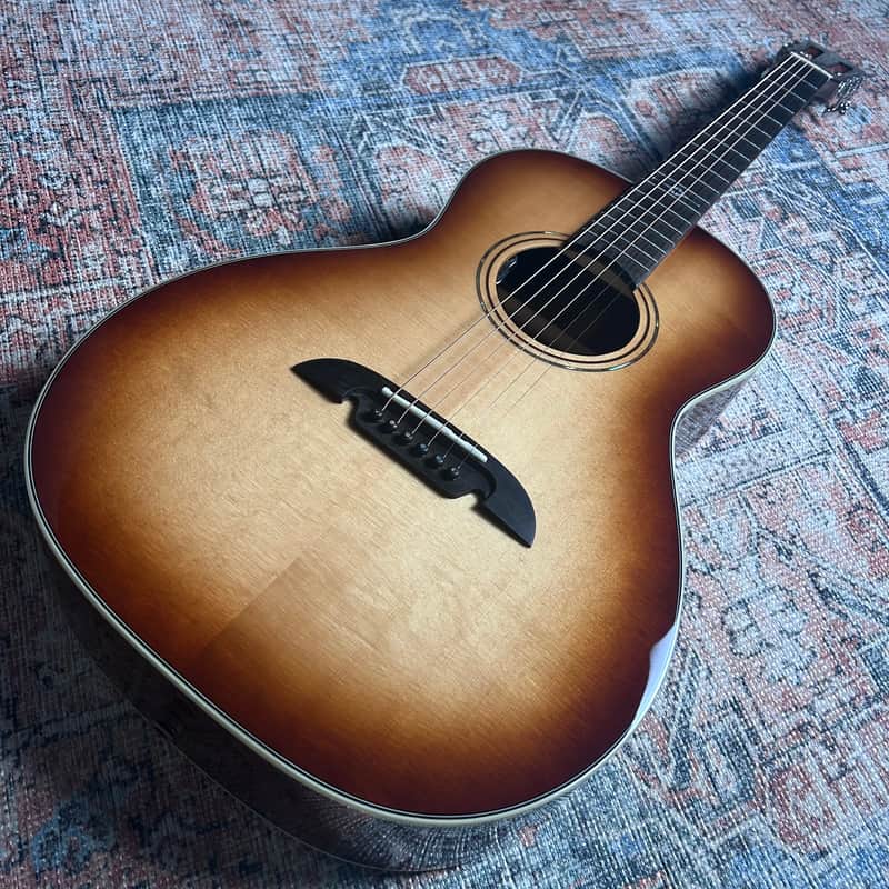 Alvarez Masterworks Series MP60e w/ LR Baggs HiFi - Shadowburst