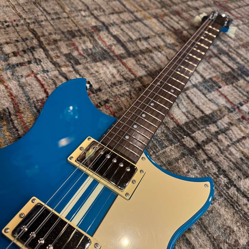 Yamaha RSE20 Revstar Element - Swift Blue