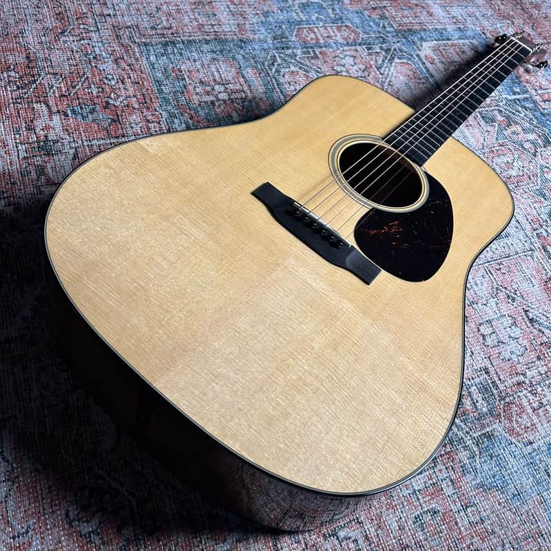 Martin Super D-18 Standard Series Super D-14 Fret Acoustic Guitar w/ Case - Aging Toner