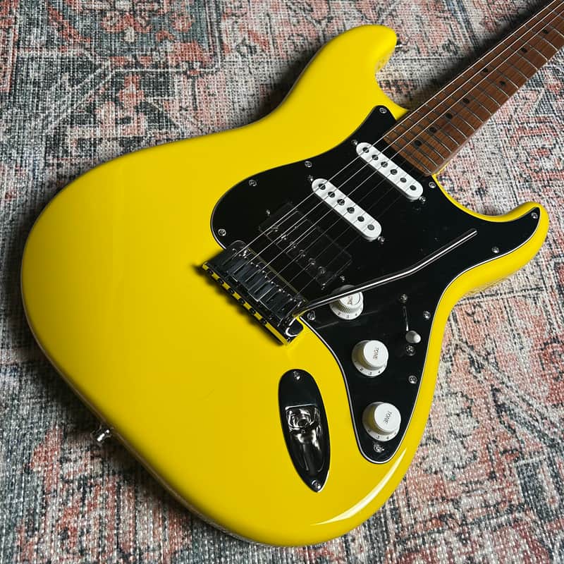Fender American Ultra II Strat HSS Dealer Exclusive w/ Case - Graffiti Yellow