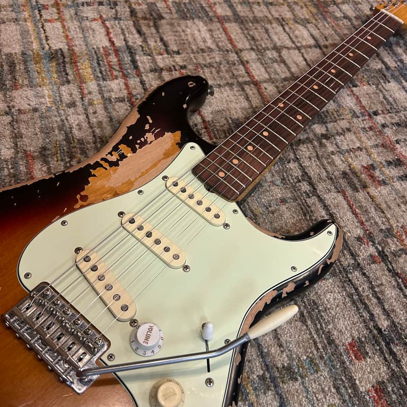 Fender Mike McCready Stratocaster w/ Deluxe Case - Road Worn 3-Color Sunburst