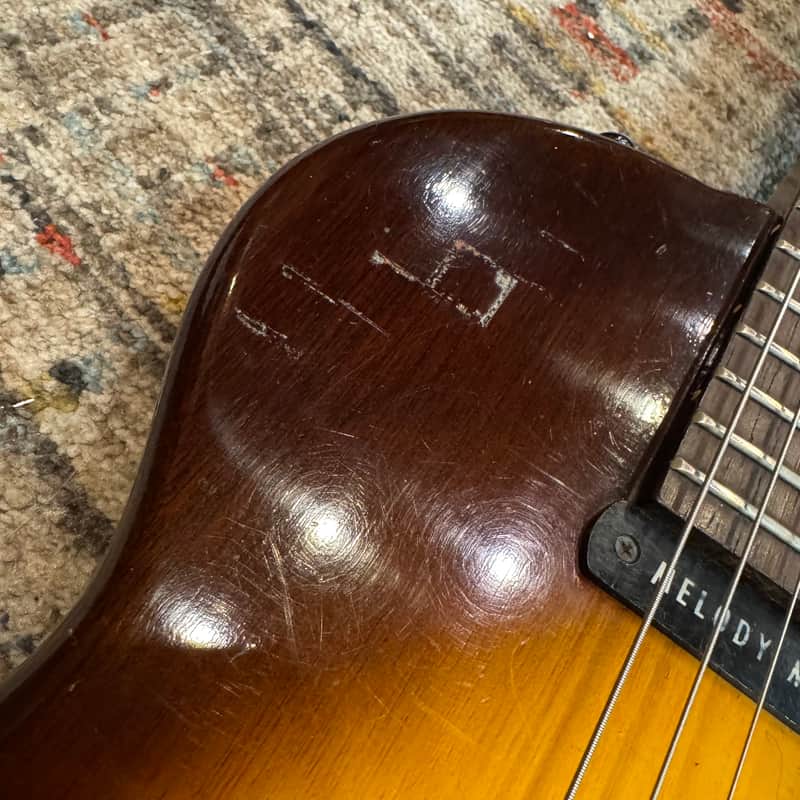 USED Vintage 1960 Gibson Melody Maker w/ Original Case - Sunburst