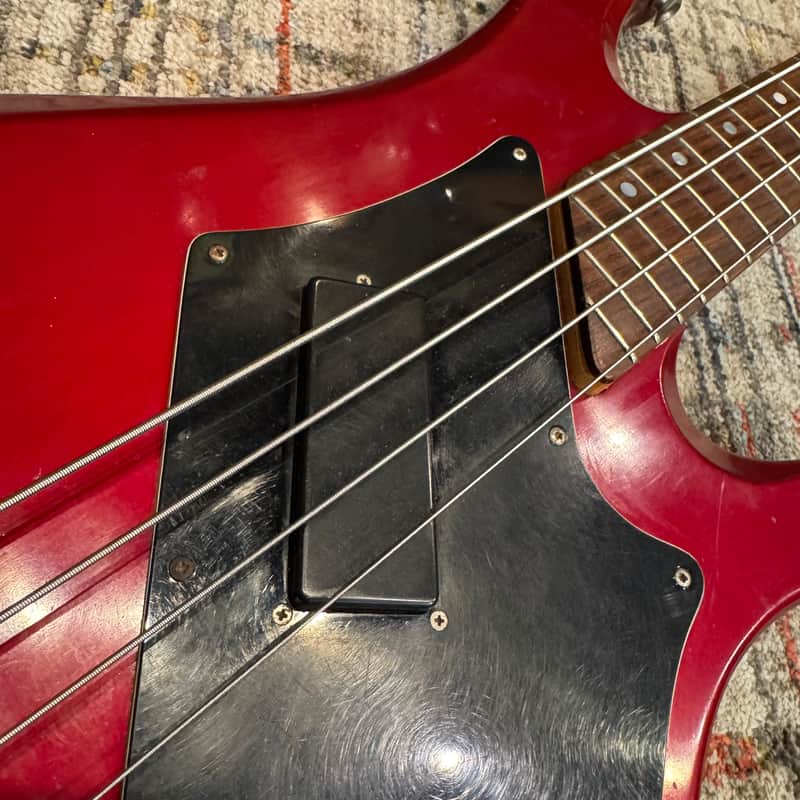 USED Vintage 1982 Gibson Victory Standard Bass - Candy Apple Red