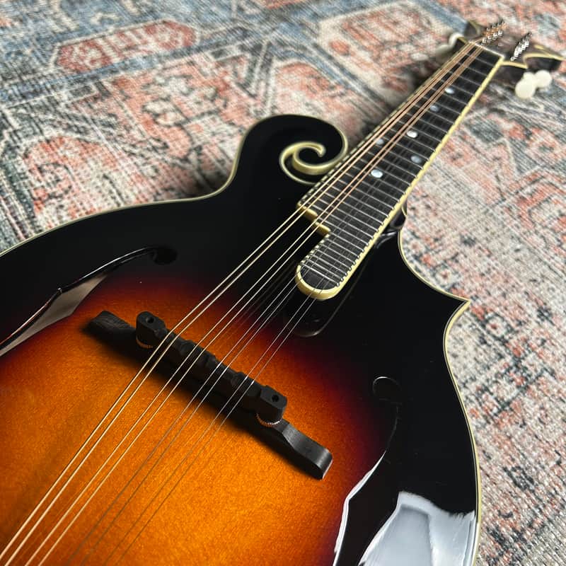The Loar LM-600-VS F-Style Mandolin - Vintage Sunburst