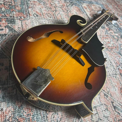 USED Kentucky KM-630 F-Style Mandolin w/ Case - Sunburst