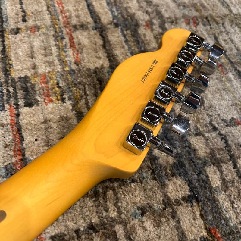 Fender American Professional II Telecaster MN w/ Case - Miami Blue