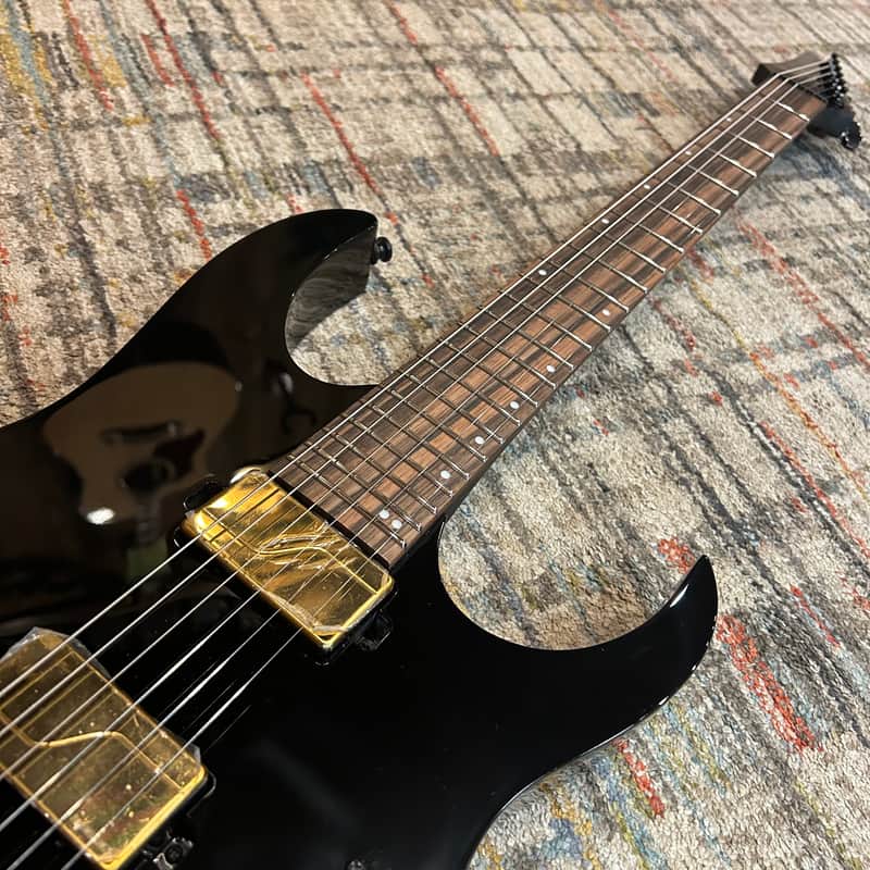 Ibanez RGR52ET-BK Axe Design Lab w/Evertune Bridge