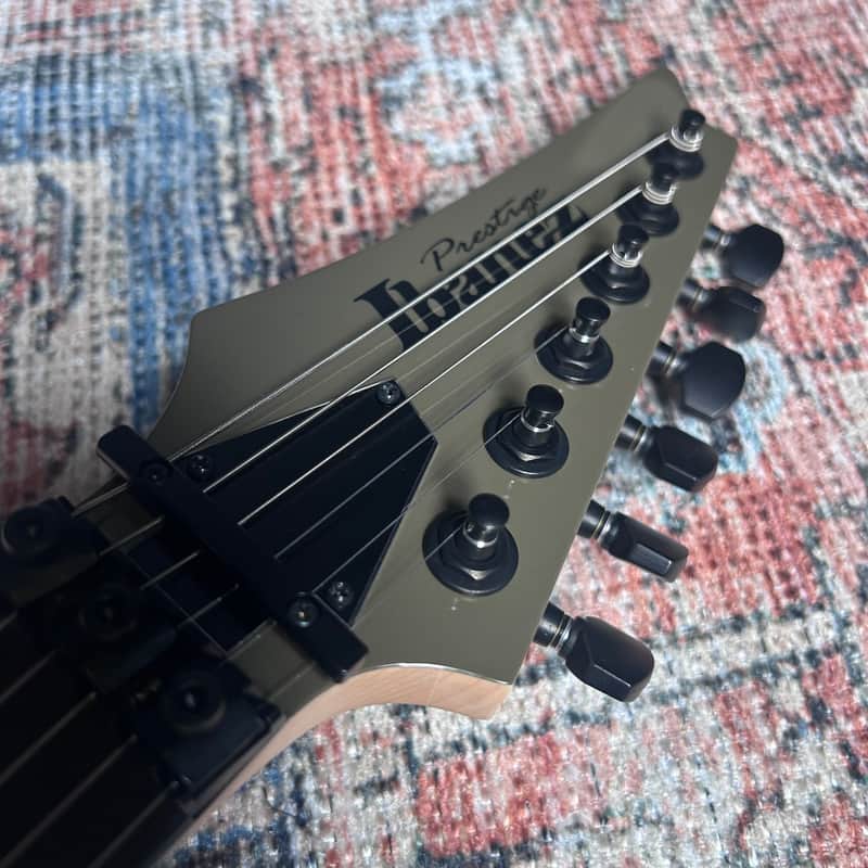 Ibanez RGR5130R Prestige w/ Case - Khaki Metallic